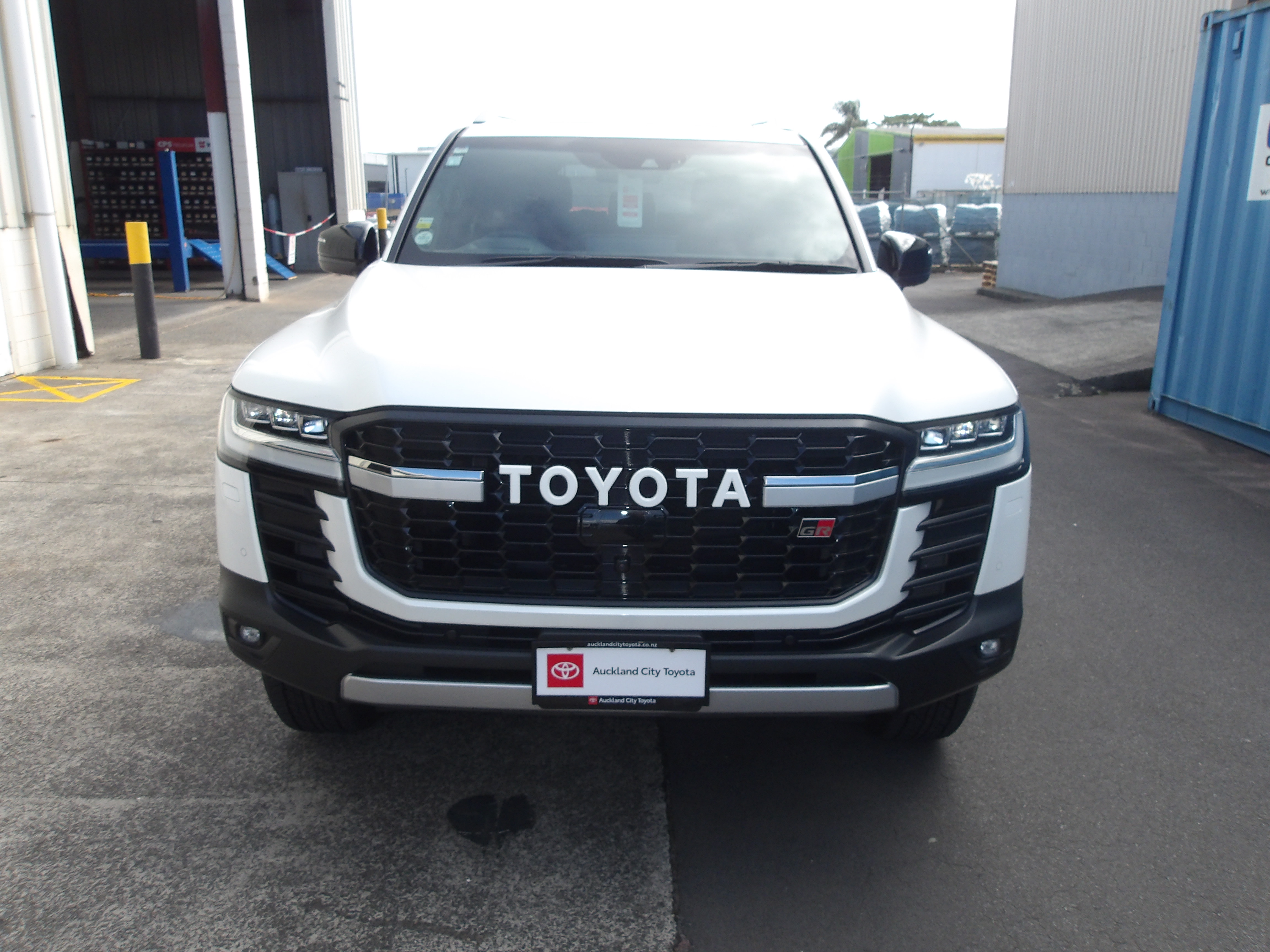 TOYOTA LANDCRUISER STATIONWAGON 2024-CURRENT